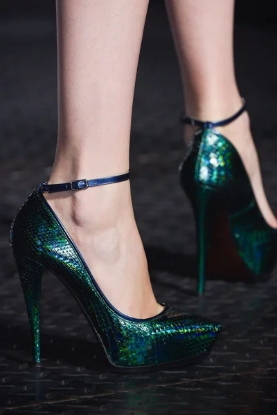 Look 32